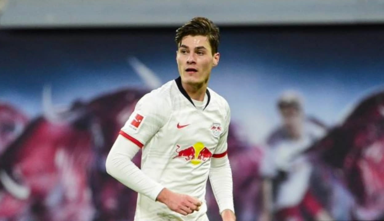 旅在足球赛 旅在足球赛