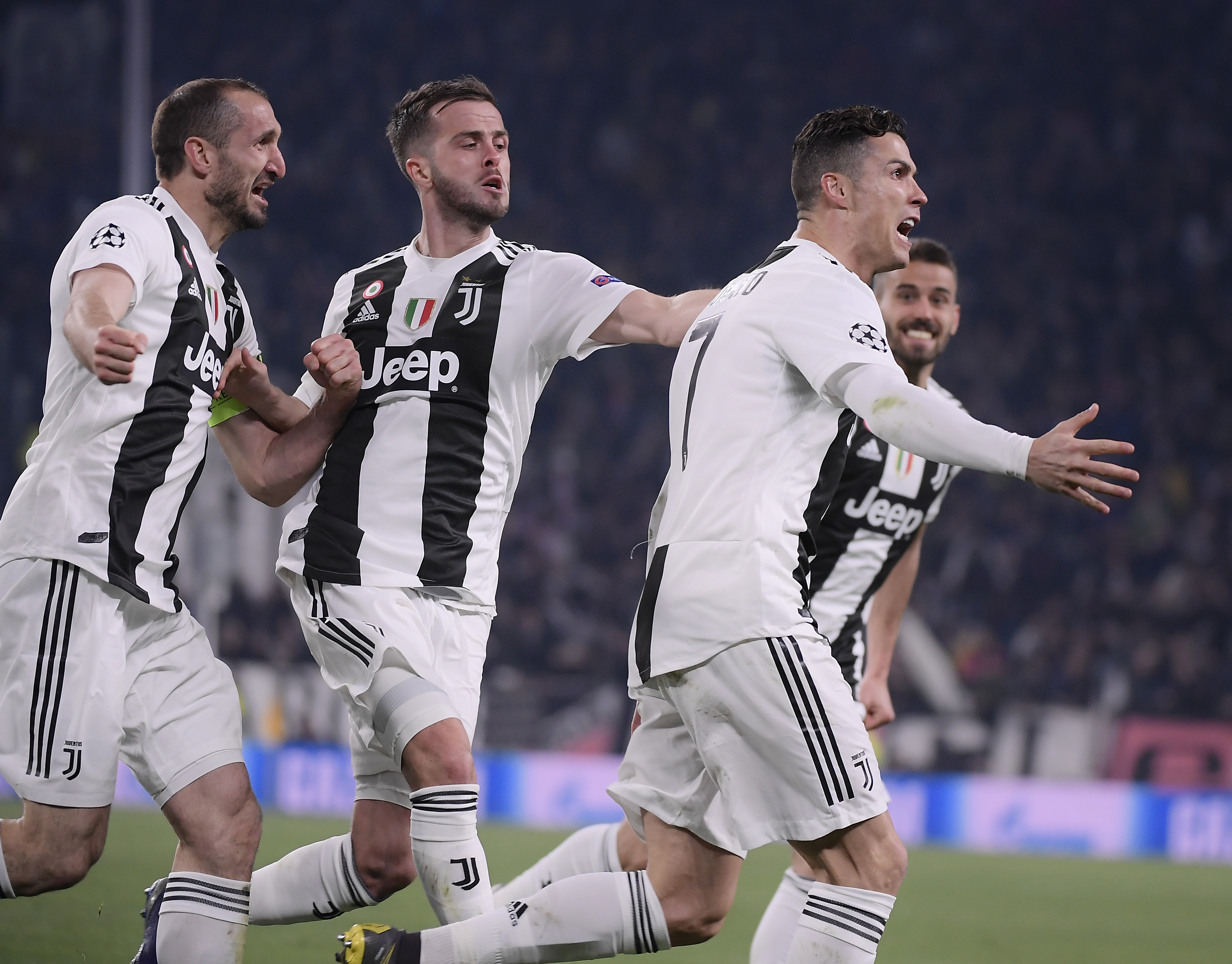 山本由伸以 山本由伸以